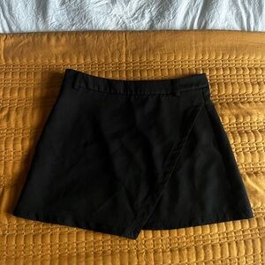 Cider black mini skirt